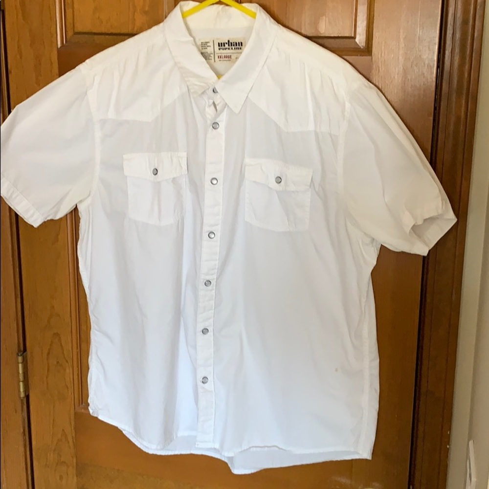 COPY - White short sleeve shirt